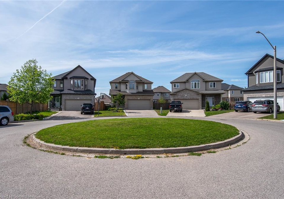 330-thornhill-place-waterloo-ontario-40740378