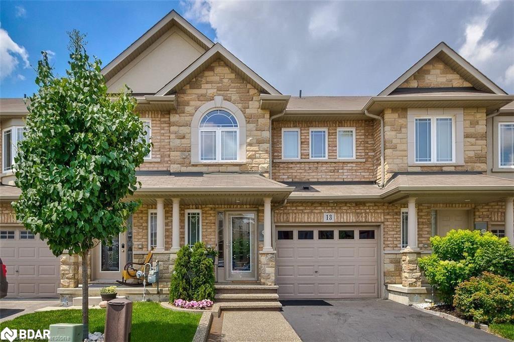 13-celestial-crescent-stoney-creek-ontario-40740424