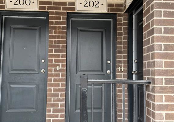 202-wheat-lane-kitchener-ontario-40740449