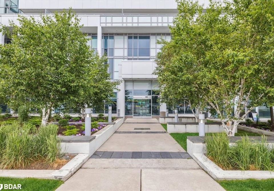 55-speers-road-oakville-ontario-40740492