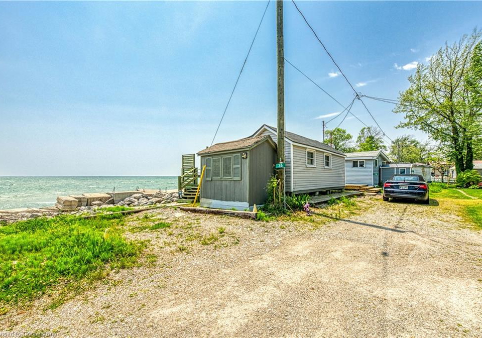 26-heather-lane-selkirk-ontario-40740625