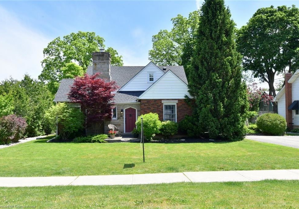48-wigton-street-caledonia-ontario-40740650