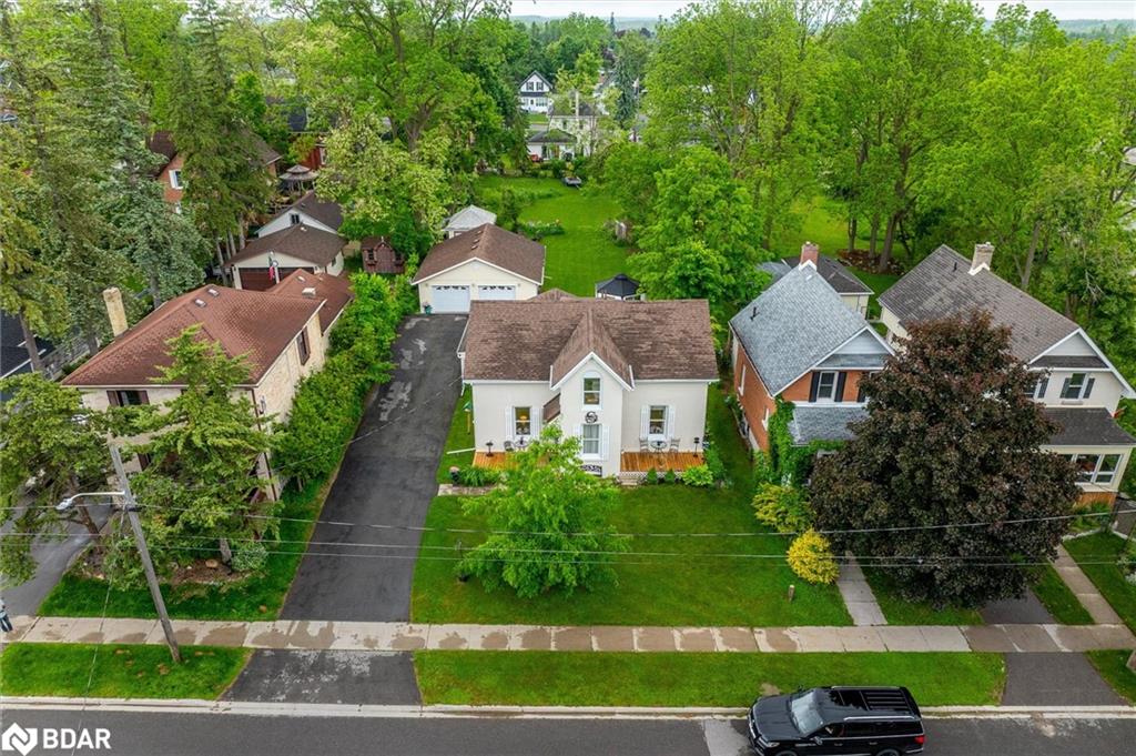 8-regent-street-lindsay-ontario-40740696