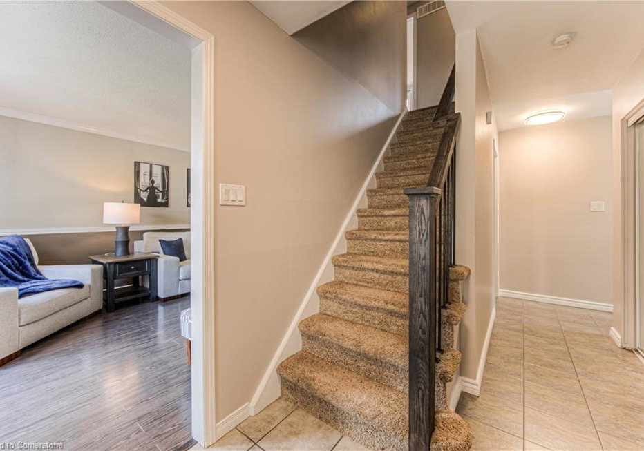 101-old-country-drive-kitchener-ontario-40740703