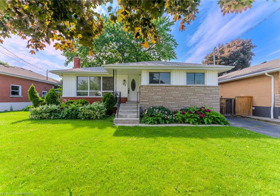 94-edith-avenue-hamilton-ontario-40740738