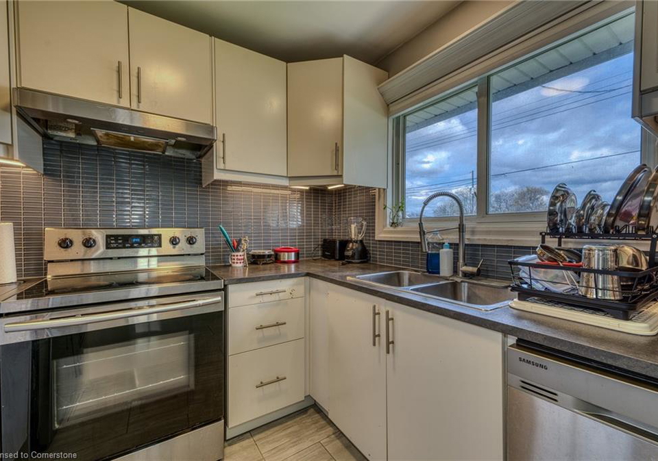 94-edith-avenue-hamilton-ontario-40740738