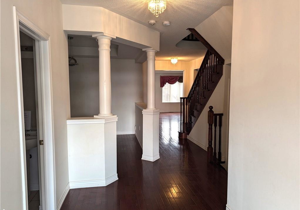 98-gold-park-gate-angus-ontario-40740754
