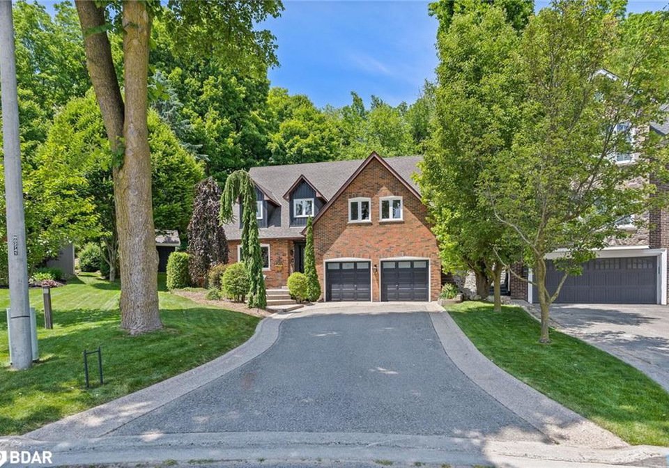 20-cindebarke-terrace-georgetown-ontario-40740775
