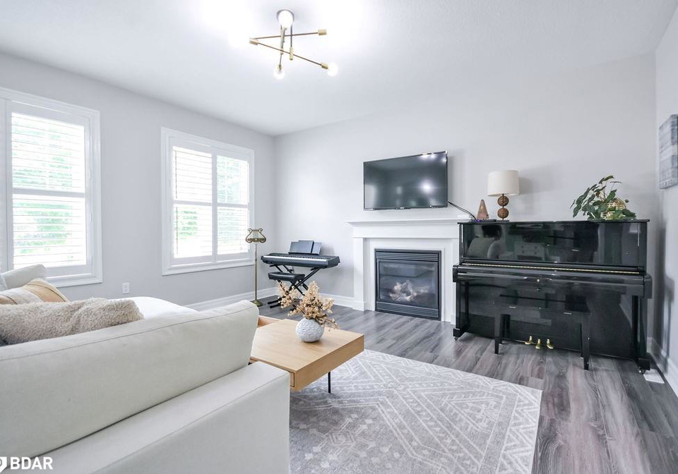 7-windsong-crescent-bracebridge-ontario-40740783