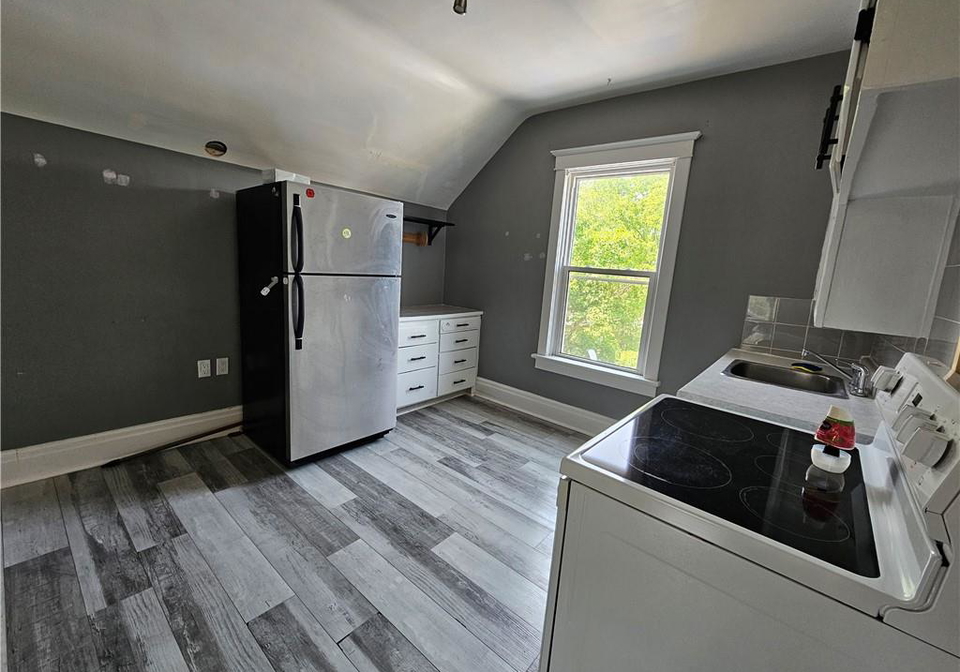 56-cameron-street-n-kitchener-ontario-40740865
