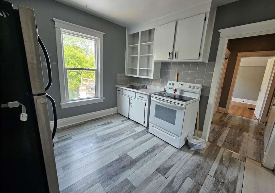 56-cameron-street-n-kitchener-ontario-40740865
