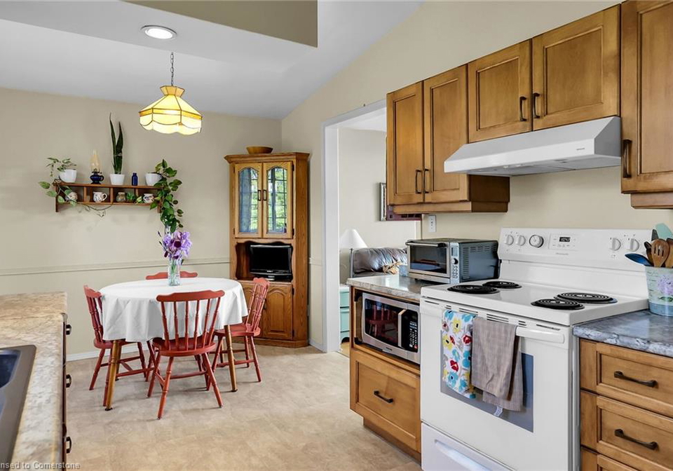 12-eldrid-court-grimsby-ontario-40740875