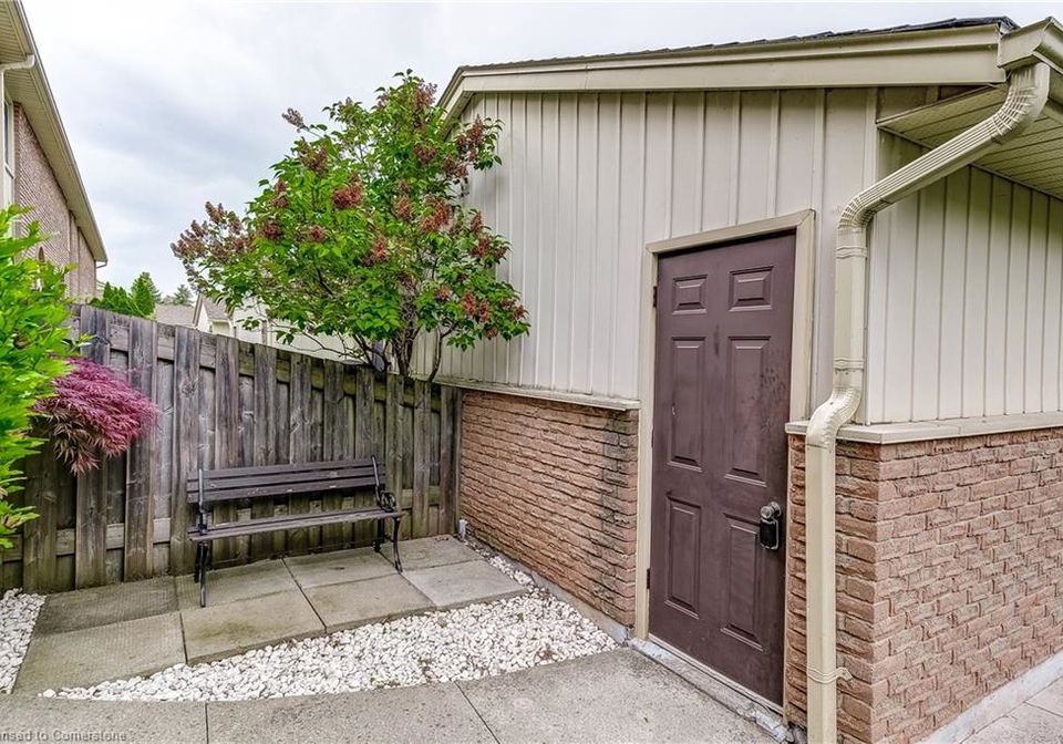150-gateshead-crescent-stoney-creek-ontario-40740886