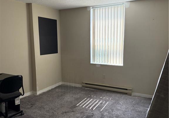 55-green-valley-drive-kitchener-ontario-40740906