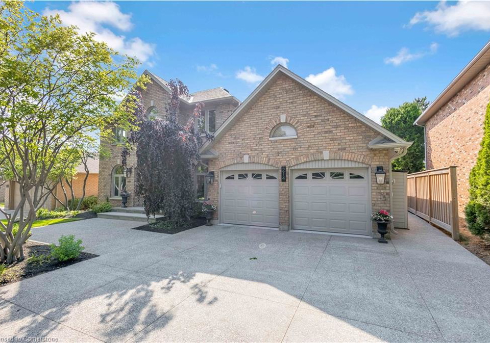 214-greenbriar-road-ancaster-ontario-40740995