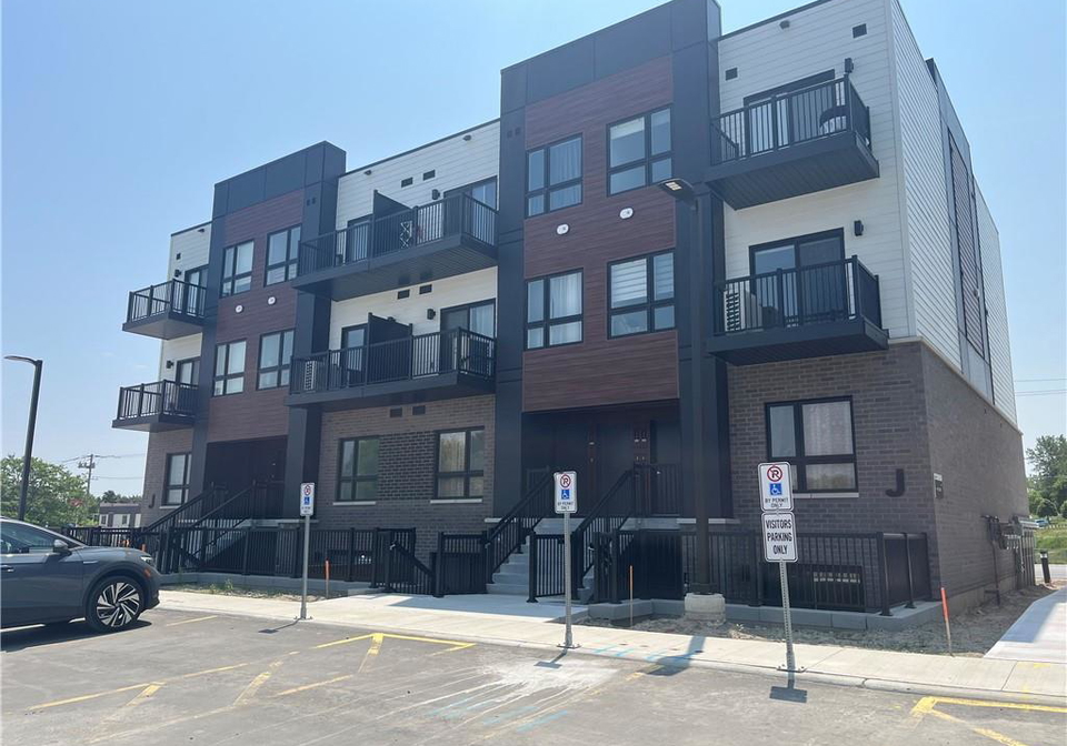 40-palace-street-kitchener-ontario-40741034