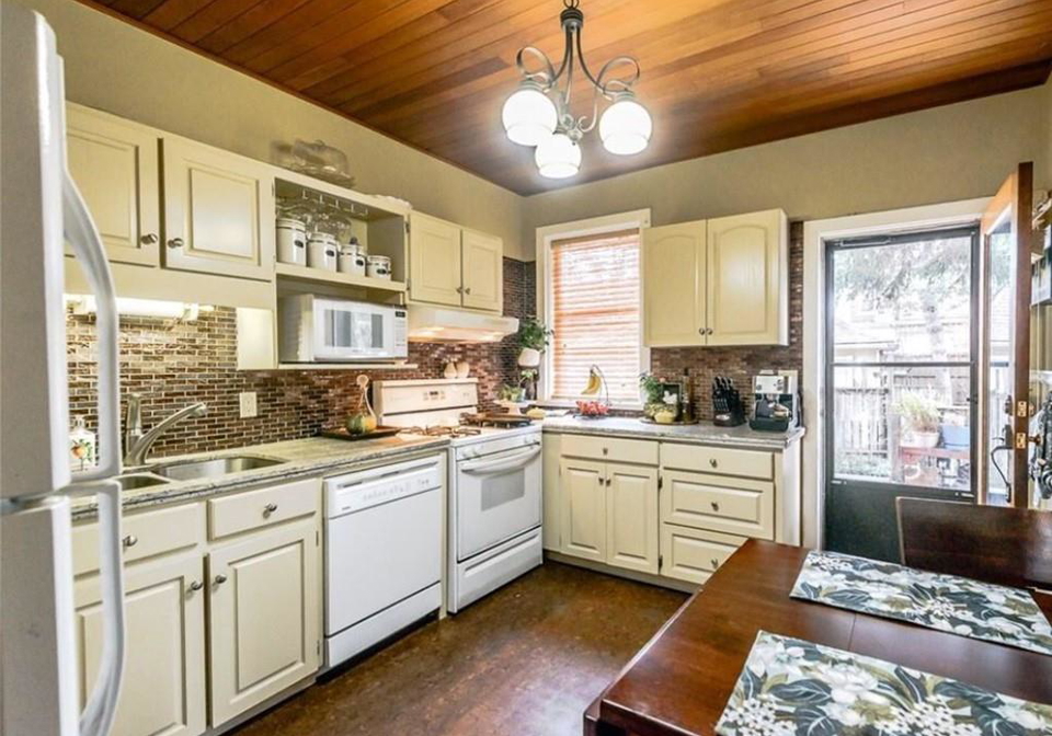 57-barnesdale-avenue-s-hamilton-ontario-40741103