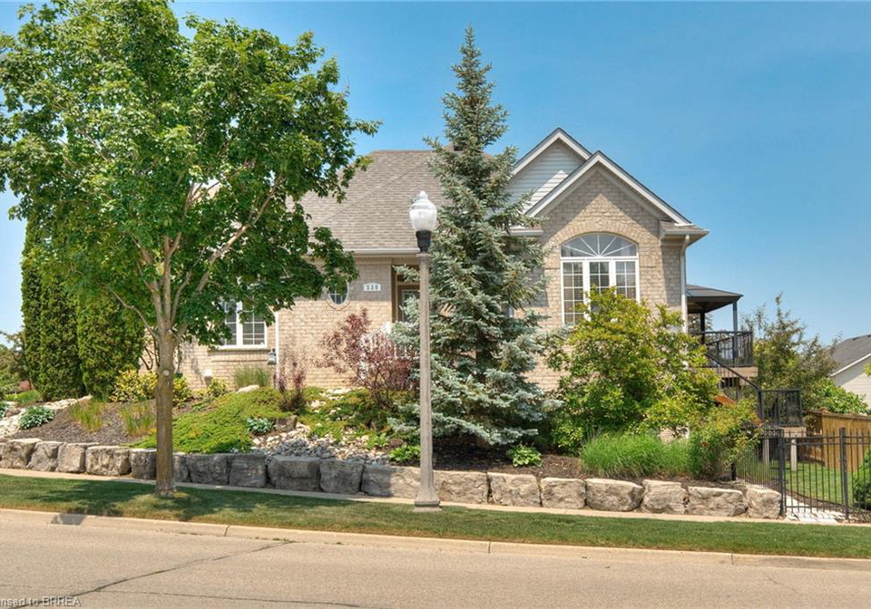 330-pine-valley-drive-kitchener-ontario-40741153