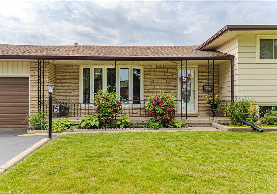 5-pippin-drive-brantford-ontario-40741232