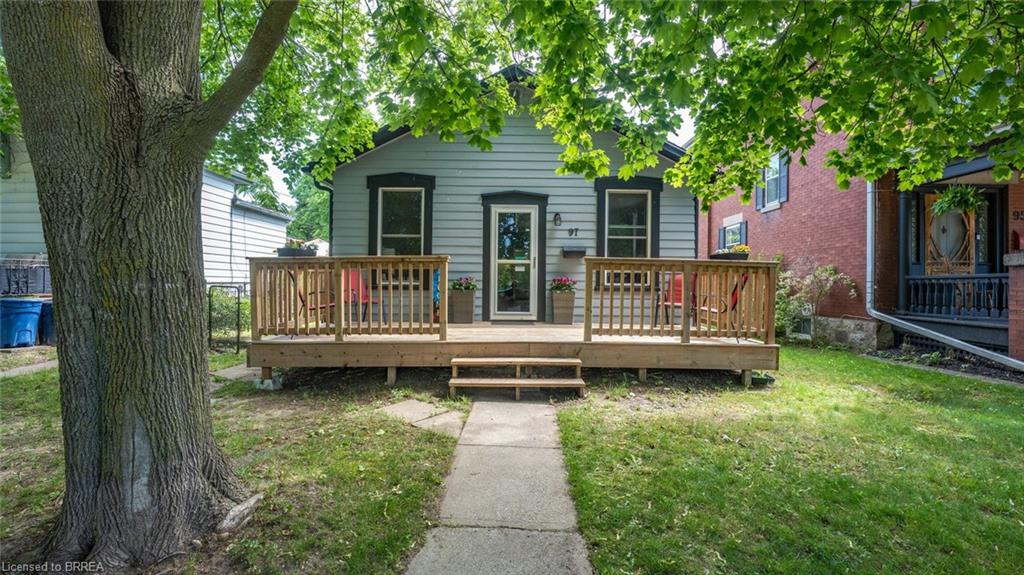 97-willow-street-paris-ontario-40741296