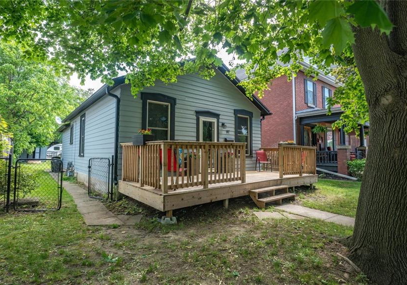 97-willow-street-paris-ontario-40741296