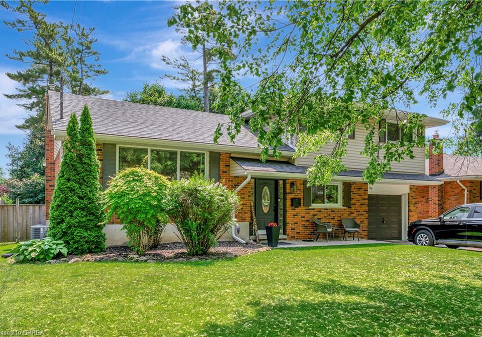 39-pusey-boulevard-brantford-ontario-40741401