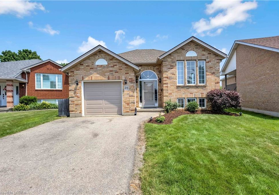 28-strong-court-brantford-ontario-40741424