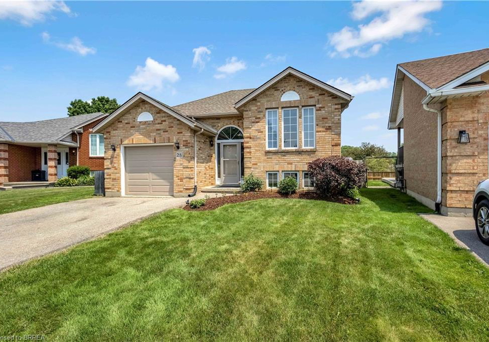 28-strong-court-brantford-ontario-40741424