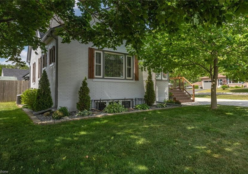 81-church-street-e-delhi-ontario-40741486