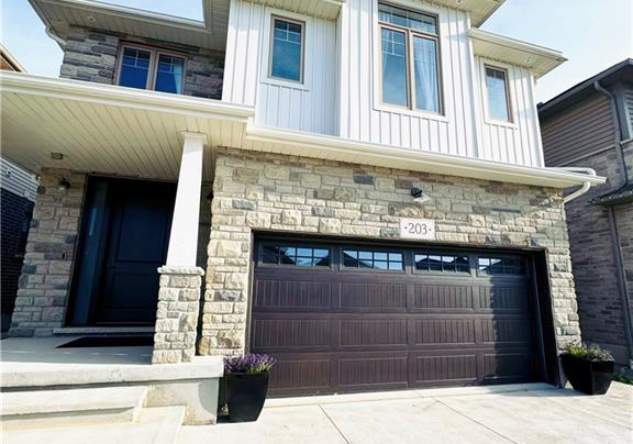 203-carriage-way-waterloo-ontario-40741496