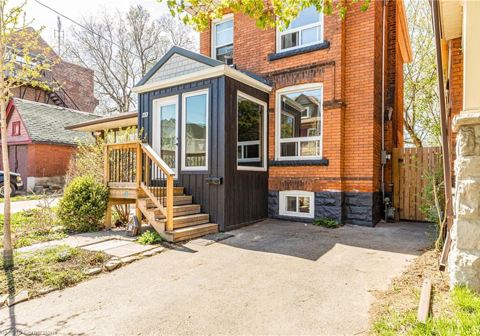 83-oak-avenue-hamilton-ontario-40741547