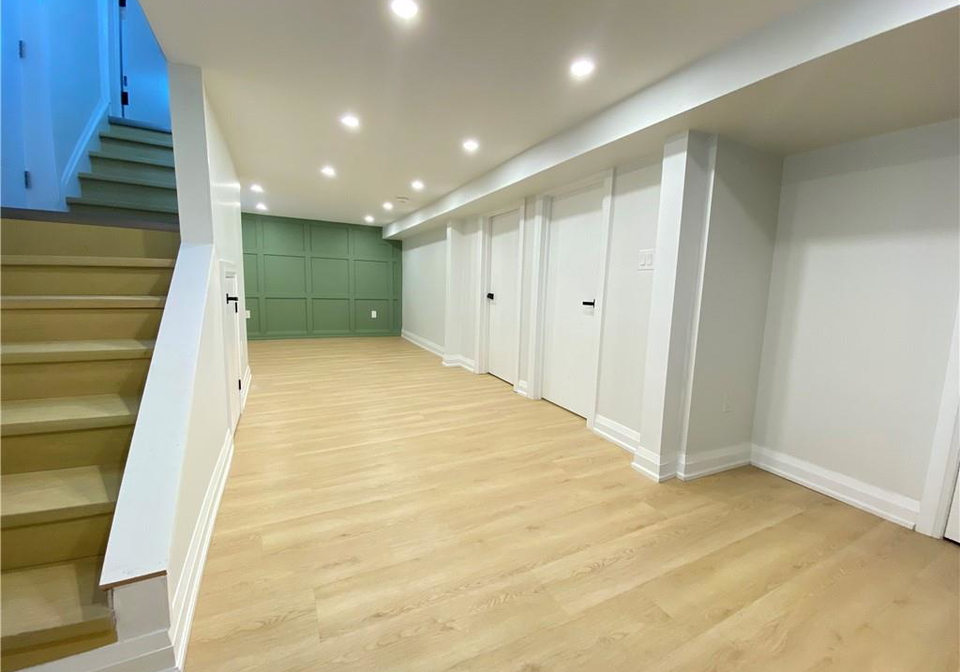 79-sanford-avenue-s-hamilton-ontario-40741579