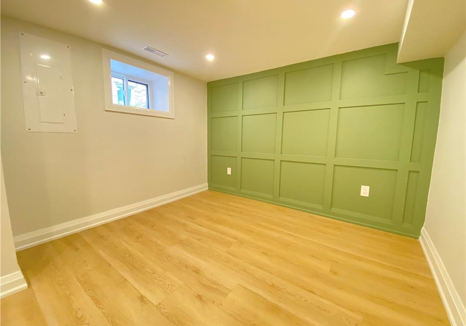 79-sanford-avenue-s-hamilton-ontario-40741579