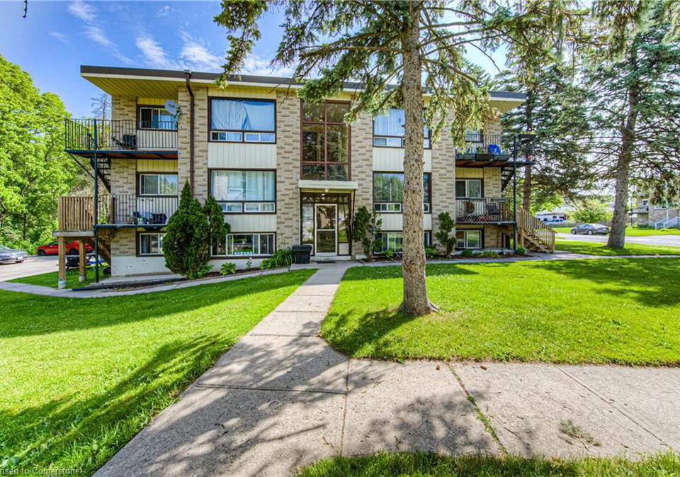 76-barbara-crescent-kitchener-ontario-40741606