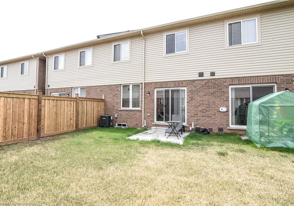 107-sonoma-lane-stoney-creek-ontario-40741623