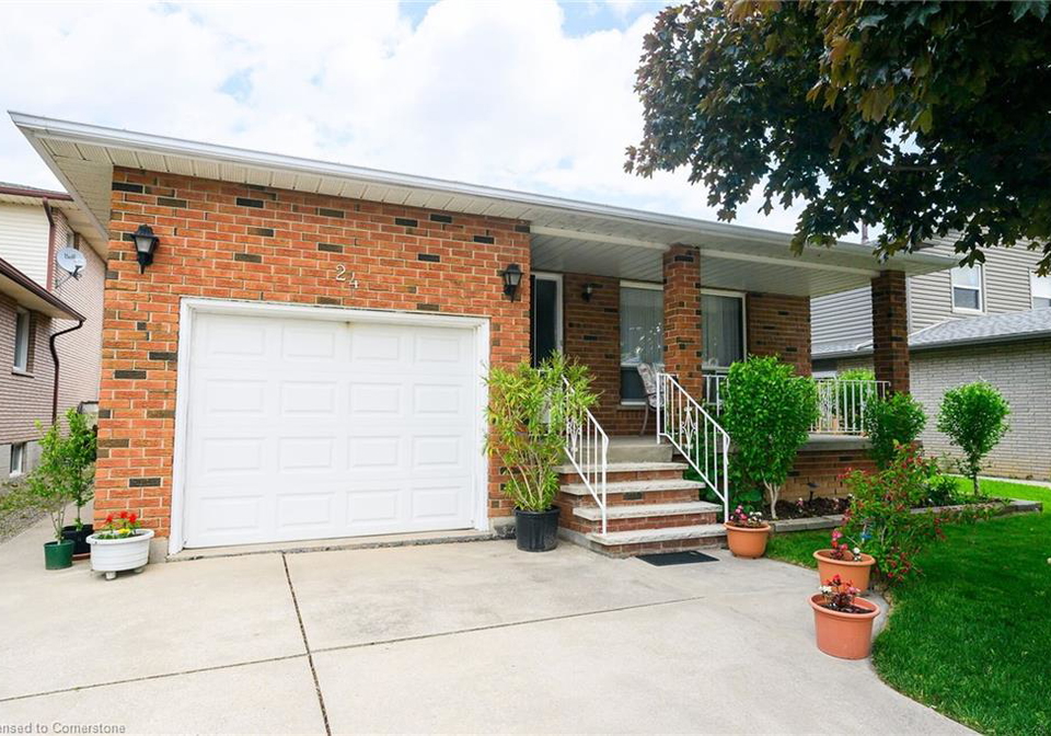 24-pheasant-place-hamilton-ontario-40741668
