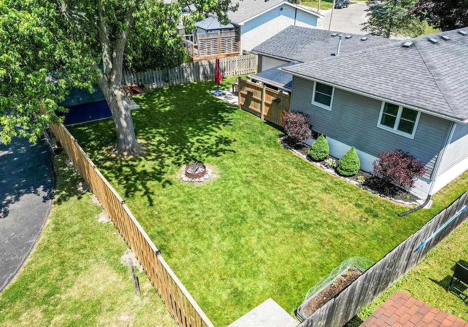 295-haller-crescent-caledonia-ontario-40741783