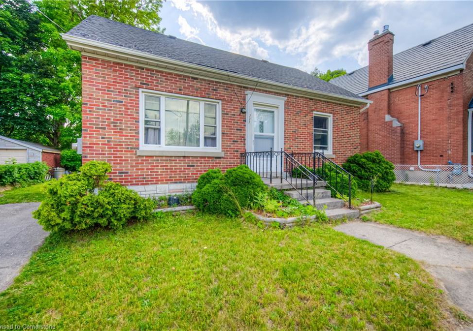 223-margaret-avenue-kitchener-ontario-40741825