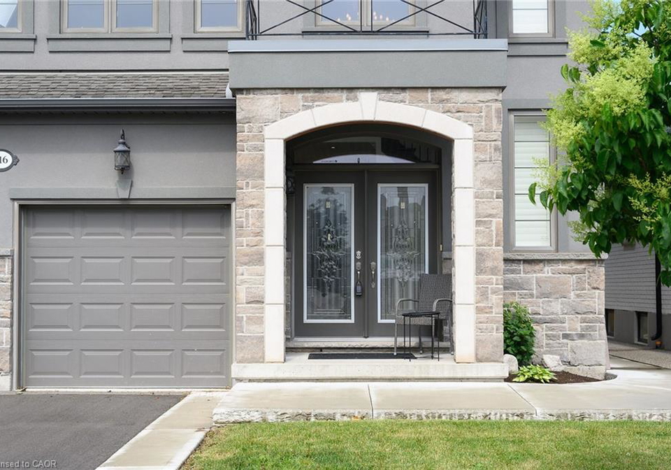 216-eleanor-avenue-hamilton-ontario-40741842