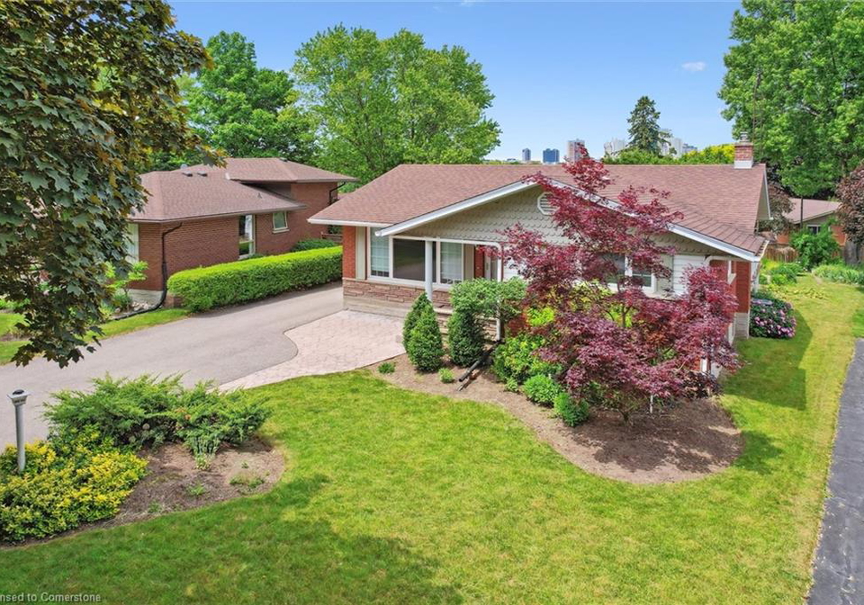 213-dixie-crescent-waterloo-ontario-40741948