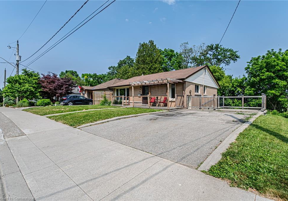 95-berkley-road-cambridge-ontario-40741950