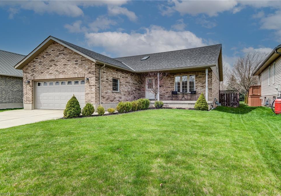 935-baker-avenue-s-listowel-ontario-40741957