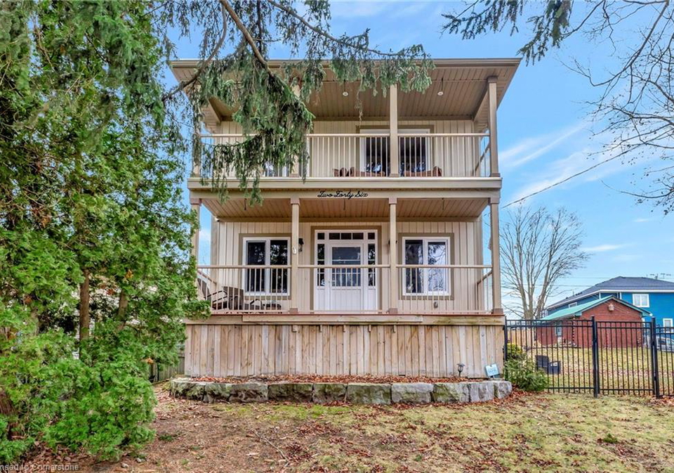 246-queen-street-e-cambridge-ontario-40741958
