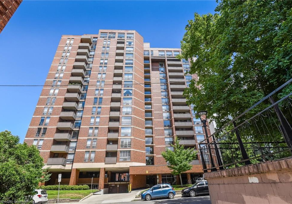 222-jackson-street-w-hamilton-ontario-40741979