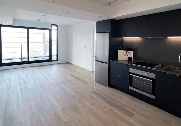 1-jarvis-street-hamilton-ontario-40742027