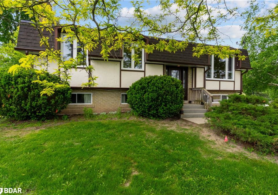 1-robert-boulevard-hillsdale-ontario-40742218