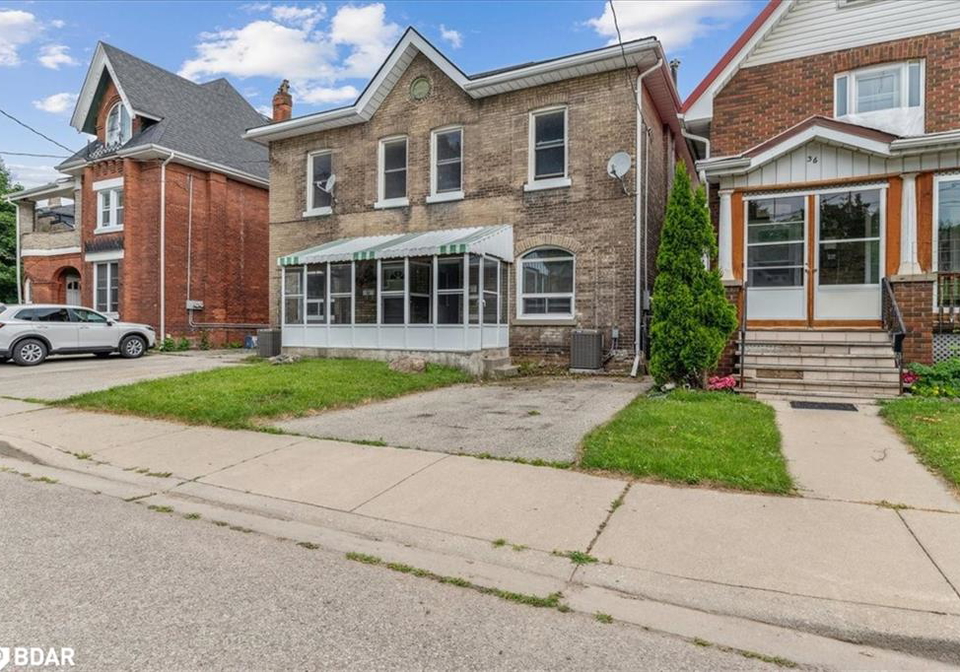 34-arthur-street-brantford-ontario-40742230