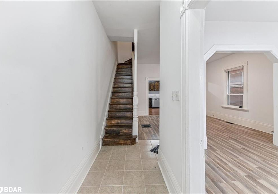 34-arthur-street-brantford-ontario-40742230