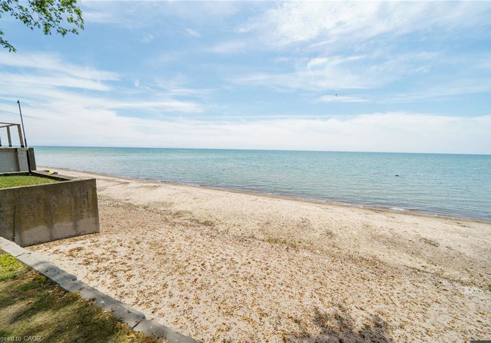 976-lakeshore-road-selkirk-ontario-40742244