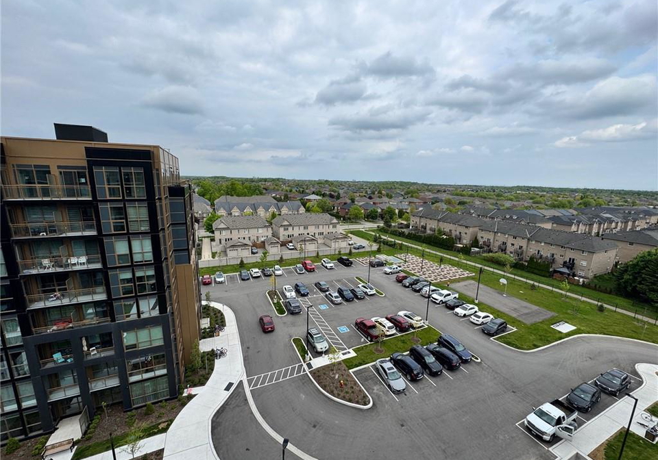 2333-khalsa-gate-oakville-ontario-40742279
